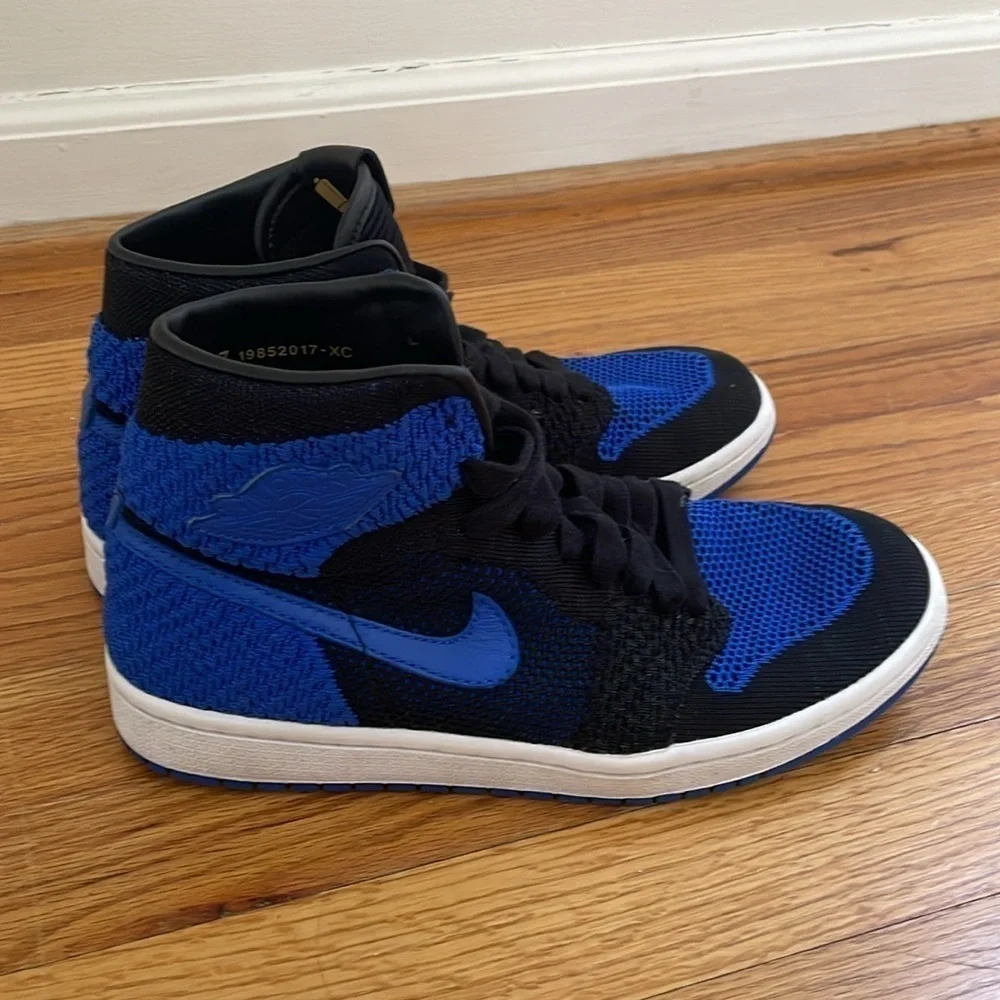Nike 919702-006 Air Jordan 1 Retro High Flyknit Royal Black Youth 7Y Sneaker